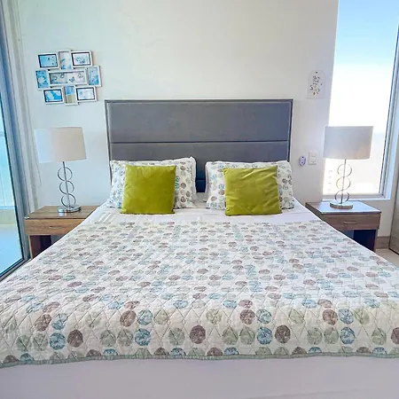 Palmetto Sunset's Seaview Apartment